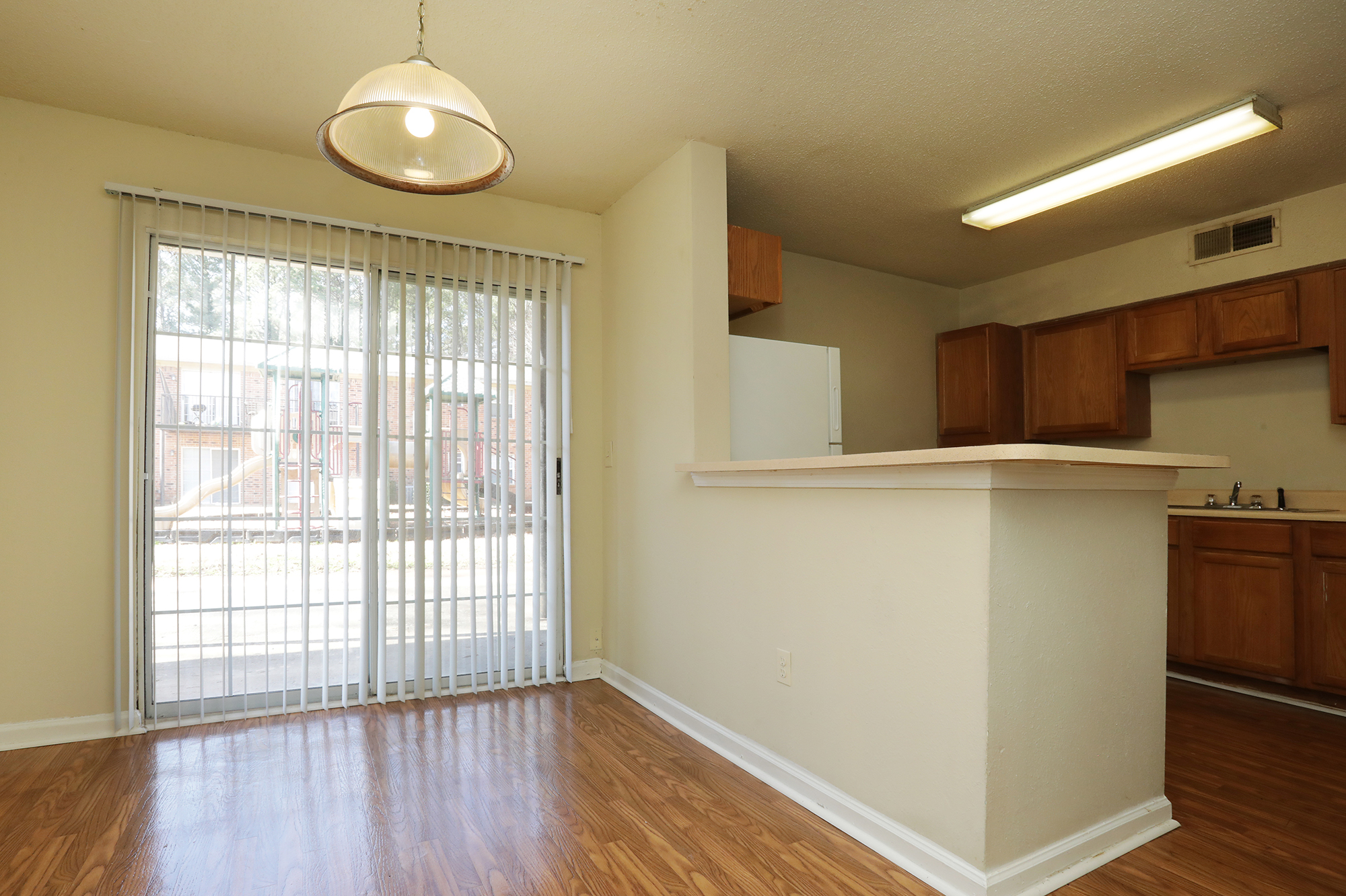 The Terraces & Highbury Court The Multifamily Advisory Group at